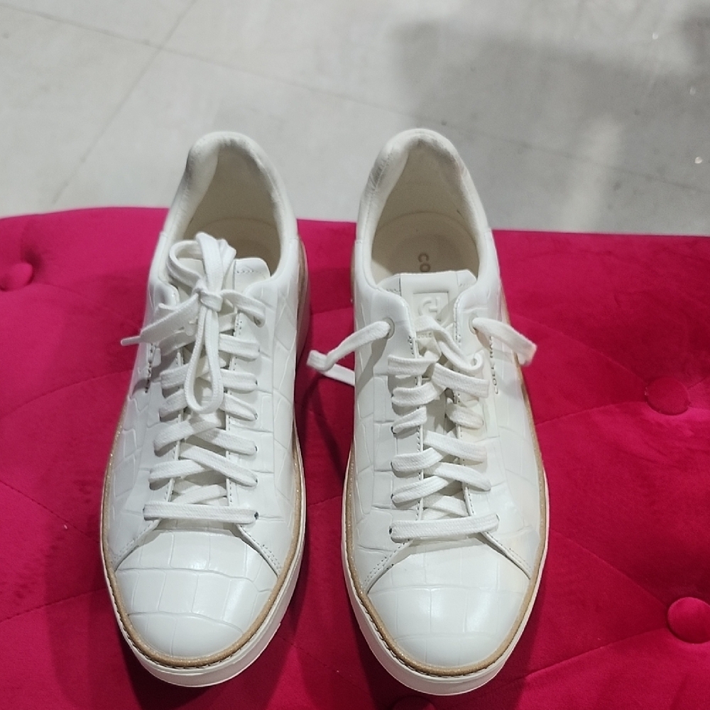 COLE HANN White Croc-Embossed Sneakers